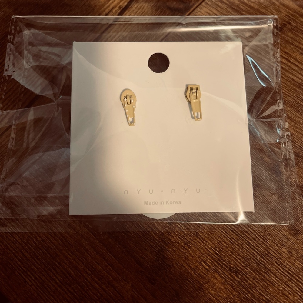 Vintage 90’s | Yellow Polk-A-Dot Zipper Earrings